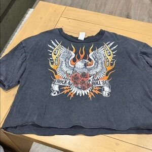 No Boundaries Gray Rock & Roll Graphic Tee